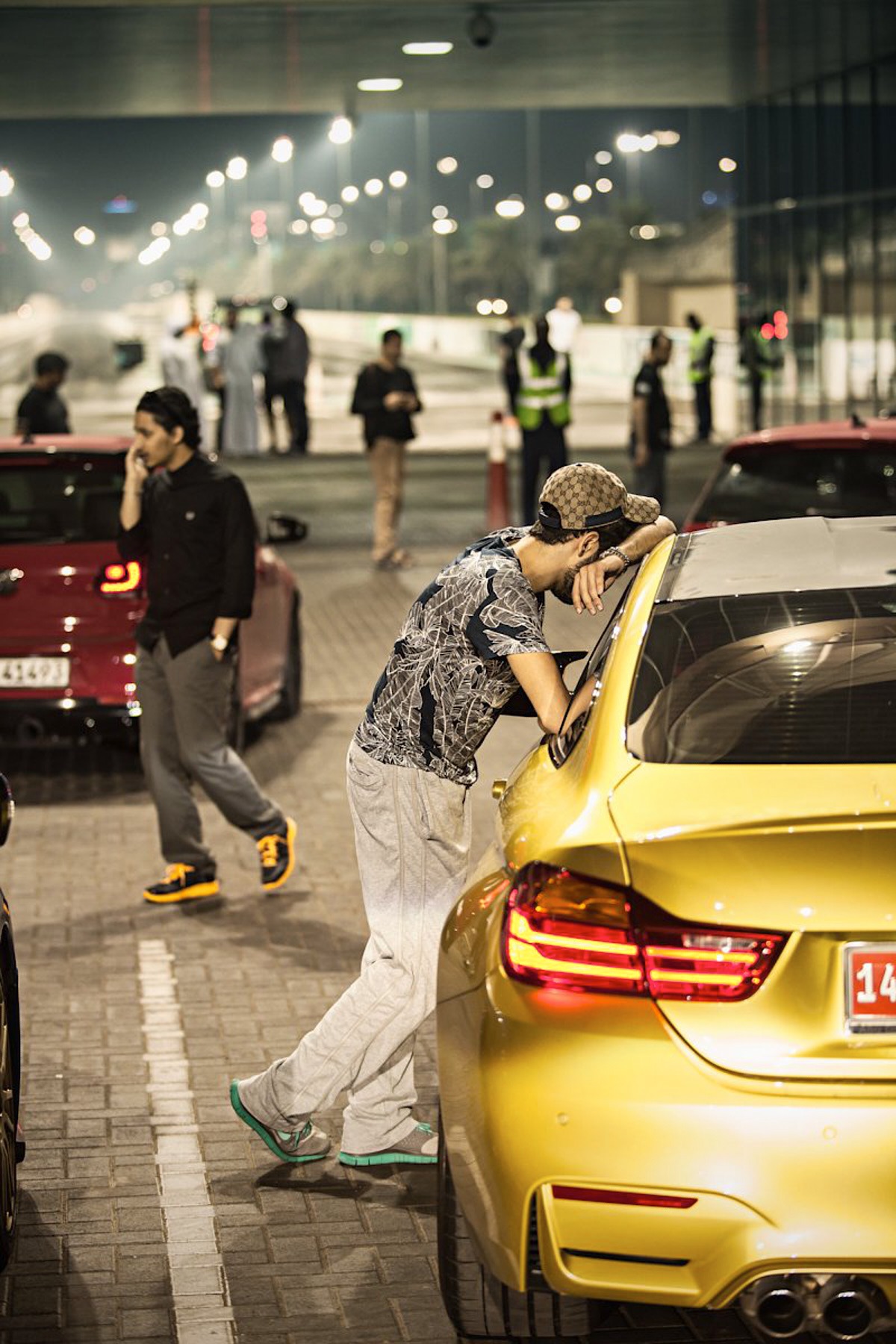 nissan magazine scheich dich coverstory dubai (11 images) by Mike Meyer Photography