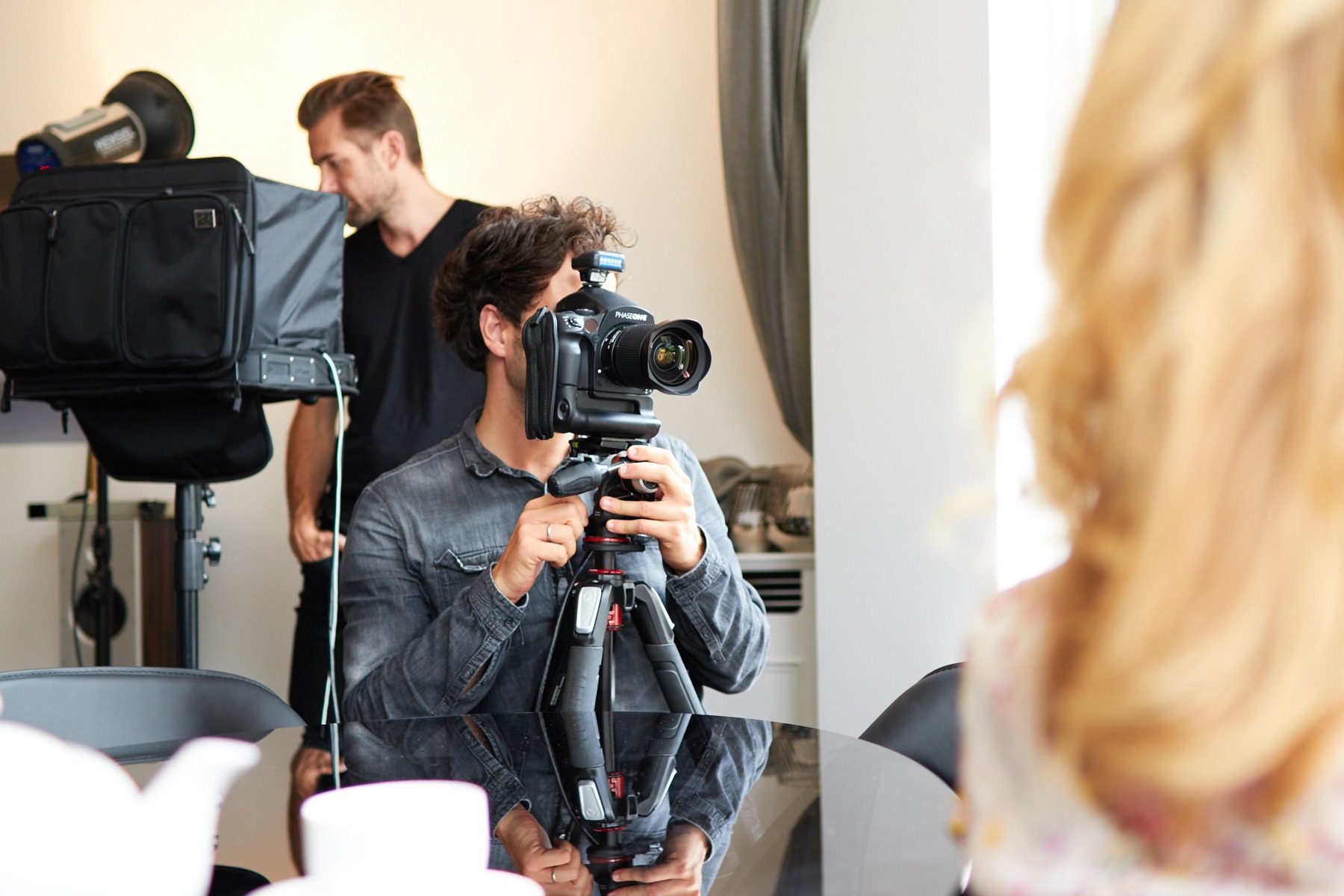 making-of mercedes-benz living @ fraser london campaign by Mike Meyer Photography