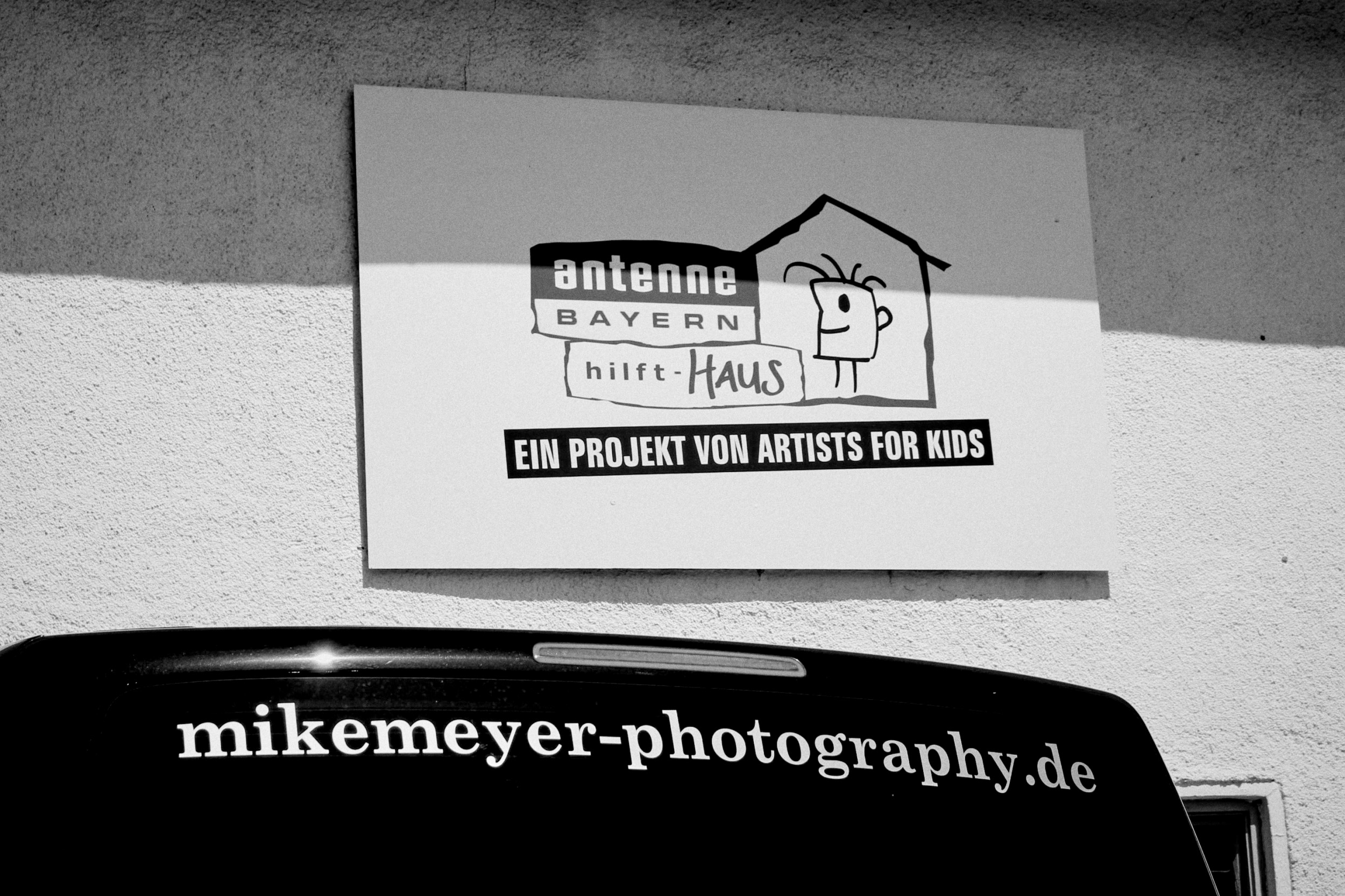 artists for kids antenne bayern hilft haus by Mike Meyer Photography