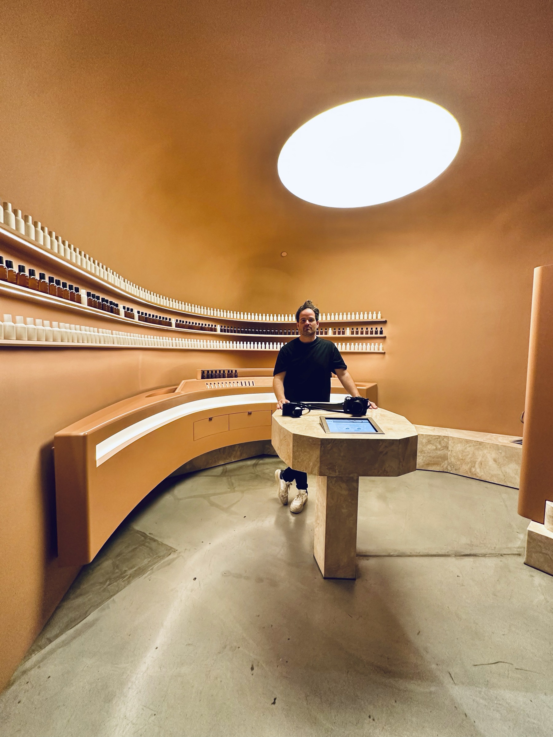aesop tokyo making-of by Mike Meyer Photography